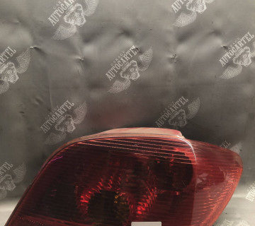 Ліхтар задній правий Peugeot 307 21939181
