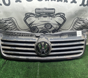Решітка радіатора volkswagen passat b5 plus 2002 21121210