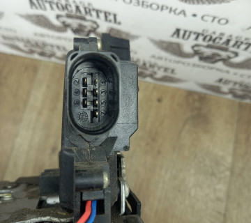 Замок дверки задньої правої Audi A6 C5, 7 PIN, 4B0839016G