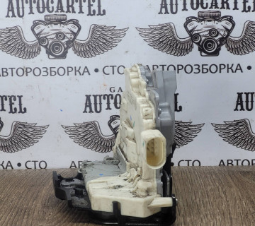 4F0839016A Замок задній правий Audi a6c6