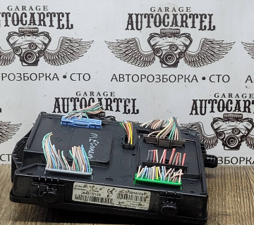 Блок управления комфортом RENAULT Megane III 284b17715r
