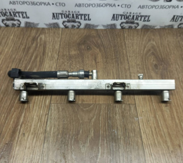Паливна рейка бензин BMW 3 2.0 16V (E90/E93) 2005-2013 7530420