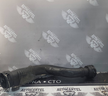Патрубок шланг інтеркулера правий 2.0 TDI VW Passat B6 (2005-2010) 1K0145762S