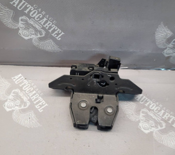 Замок кришки багажника Opel Astra J, 13581023
