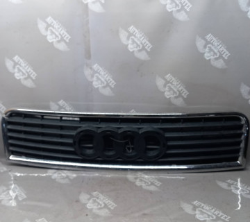 Решітка радіатора Audi A4 (B6) 2000-2004 8e0853651f, 21482151