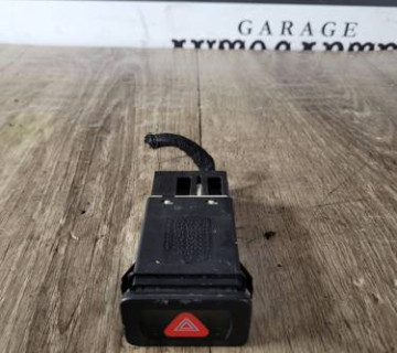 Кнопка увімкнення аварійного сигналу Volkswagen Golf 4 5D 1998-2003 1j0953235a, 1j0953235j, 1j0953235c