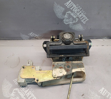 Ручка кришки (двері) багажника Skoda Octavia УНІВЕРСАЛ 1u9827565, 1u9827565g,1u9827565h