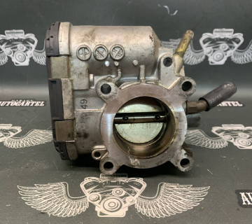 Дросельна заслінка AUDI A4 B5 1994-2001 2,5 DTI 030133062с