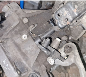МКПП (Механічна коробка перемикання передач) SKODA FABIA II 1.2i 12 V (07-14 р.) 02T301103AB