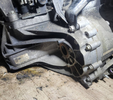 МКПП (Механічна коробка перемикання передач 6m5r7002yc ford focus ii 1.6 tdci
