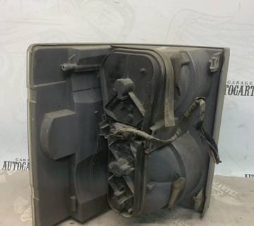 Ліхтар задній правий Land Rover Range Rover 3 тріщина xfb000245