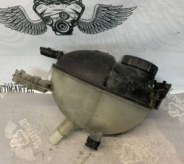 Розширювальний бачок Mercedes C207, W204, W212, C218 a2045000049