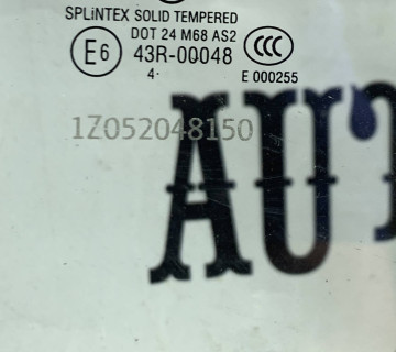 Скло двері праве перед Skoda Octavia А5 43r00048, 1z052048150