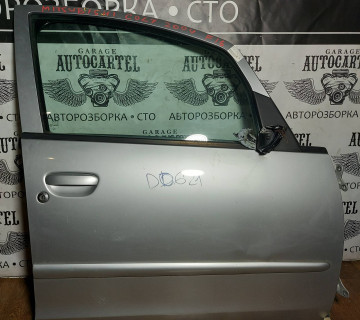 Двері передні праві Mitsubishi Colt 2004-2012 D0621