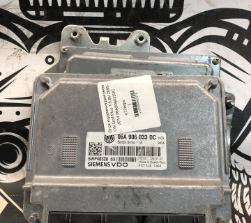 Блок керування двигуном VW Golf Plus 1.6 8V 2005-2014 06A906033DC