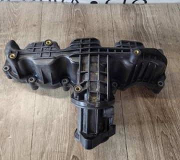 03l129711 Впускний колектор Volkswagen Passat B6 2005 -2011