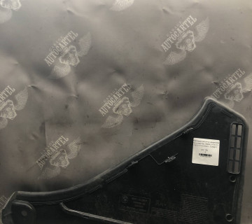 Накладка решітка дворників лів (пластик) BMW 5 F10 11-16 51717216977 7216977