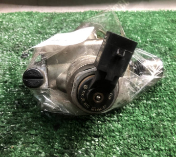 06f127025a паливний насос VAG 2.0 FSI