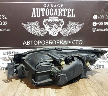 Фара права галоген Ford Mondeo III 1S7113005AL