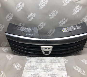 Решітка переднього бампера Dacia Sandero 12773656