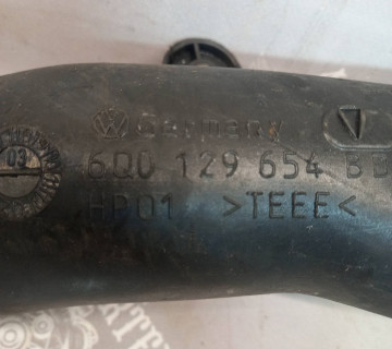 Патрубок інтеркулера Skoda Fabia 1.4tdi 1999-2007 6q0129654bd