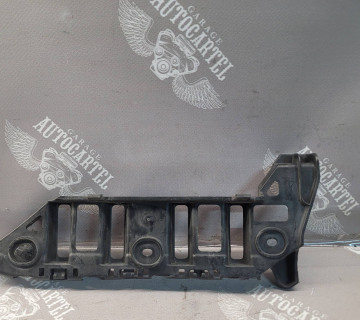 Кронштейн переднього бампера правий 1T0807184A Volkswagen Touran