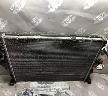 7l0317019 радіатор охолодження двигуна Volkswagen Touareg 3.0