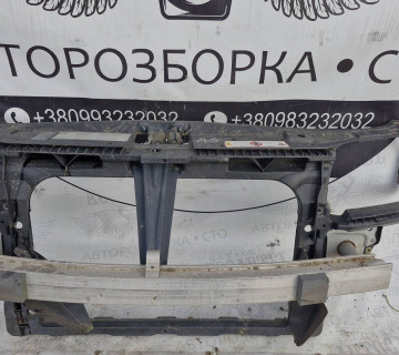 Підсилювач бампера телевізор audi a3 8v 8l0010139m