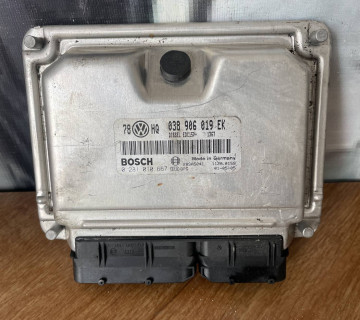 Блок управління двигуном 038906019EK passat b5 fl 1.9 tdi