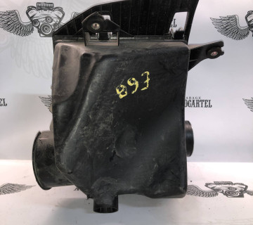 BMW 5-Series, E60 /E61 2003.07 - 2010.03 Корпус повітряного фільтра 7521031