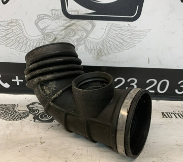 Патрубок повітряного фільтра BMW E38 E39 1354-1435625