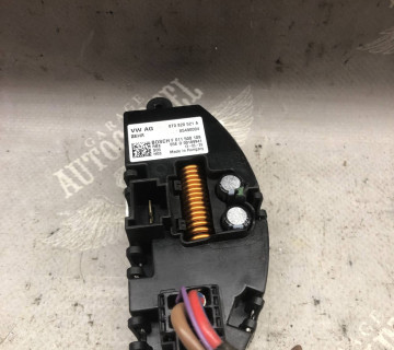 Резистор пічки 8T0820521A AUDI Q 7 AUDI