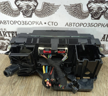 Блок керування пічкою та клімат контролем VW Golf 5 Passat b6 Touran Caddy 04-10р 1k0820047cb 53701cf 00035737