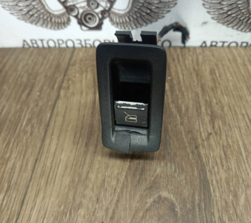 Кнопка склопідйомника передня права Volkswagen Caddy 1F0959527