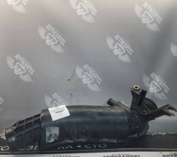 Пластиковий трубопровід - демпфер наддувочного повітря двигуна M271 R4 1.8 K C, Mercedes W203, A2710901937