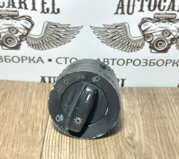 Перемикач світла фар Volkswagen Golf 5 2004 1K0941431B