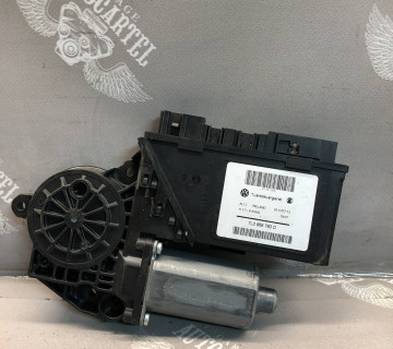 Блок керування склопідіймача (правий задній) 7L0959793D VW touareg