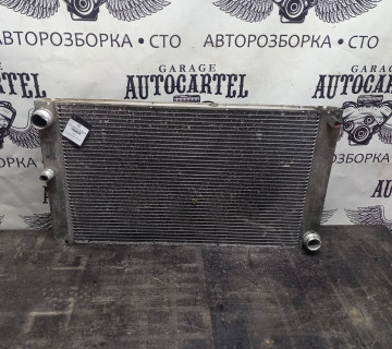Основний радіатор на BMW Е60 2.5 3.0 M57N 17117792832-01