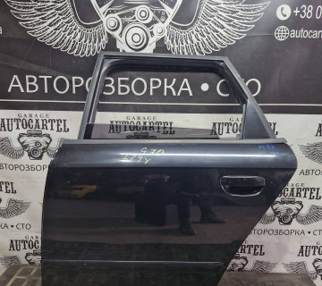 Дверка задня ліва Audi a4 b7 універсал, 21530333