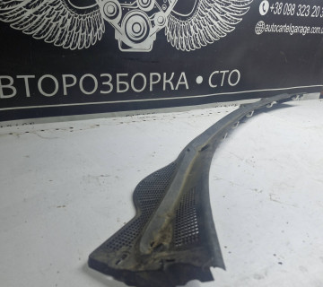 668620001r Декоративна накладка під лобове скло жабо Renault Laguna 3 2007-2015