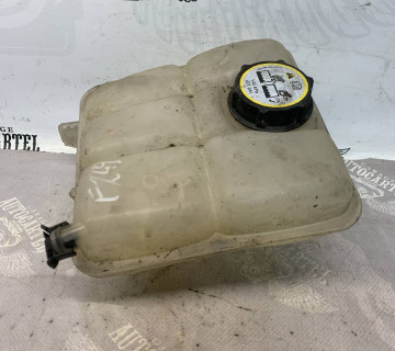 Розширювальний бачок FORD FOCUS/C-MAX/CONNECT/KUGA 8v61-8k218de