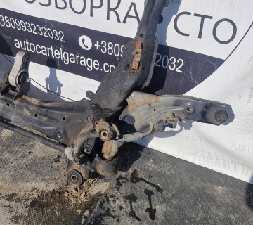 Балка передня Mazda CX7-2006-2012 2.2 дизель 21680564