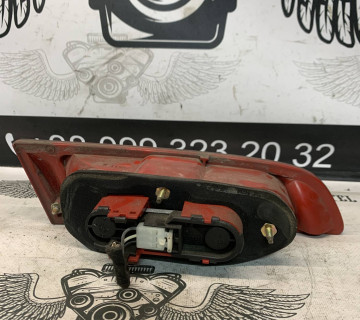 Ліхтар кришки багажника правий для Alfa Romeo 156 (932), 21854811