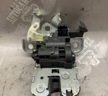 Замок кришки багажника електр 4 піна audi a3 8p 9k9827505a