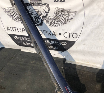 Накладка порога ліва Toyota Avensis T27 75860-05010