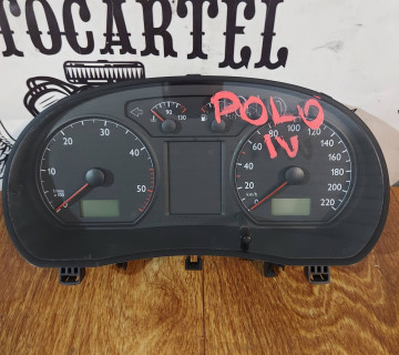 Щиток приладів VW Polo 9N 6Q0920800M