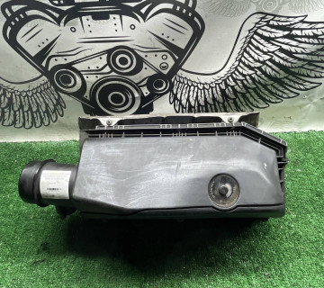 Корпус повітряного фільтра Mercedes C-class 2.7cdi W203 a6120900301
