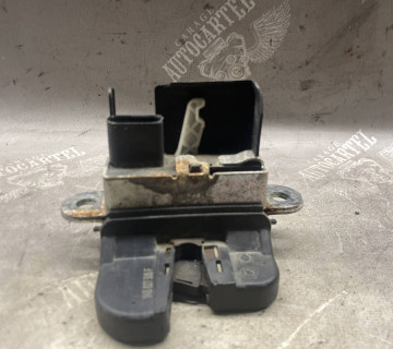 Замок кришки багажника Volkswagen Golf 5 1k6827505f