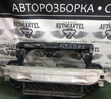4f0805564 панель передня телевізор Audi A6 c6 2.4 бензин