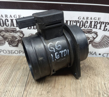 8ET35809506 Витратомір повітря Volkswagen Golf Plus 6, Caddy, 1.6 tdi 2010, hella